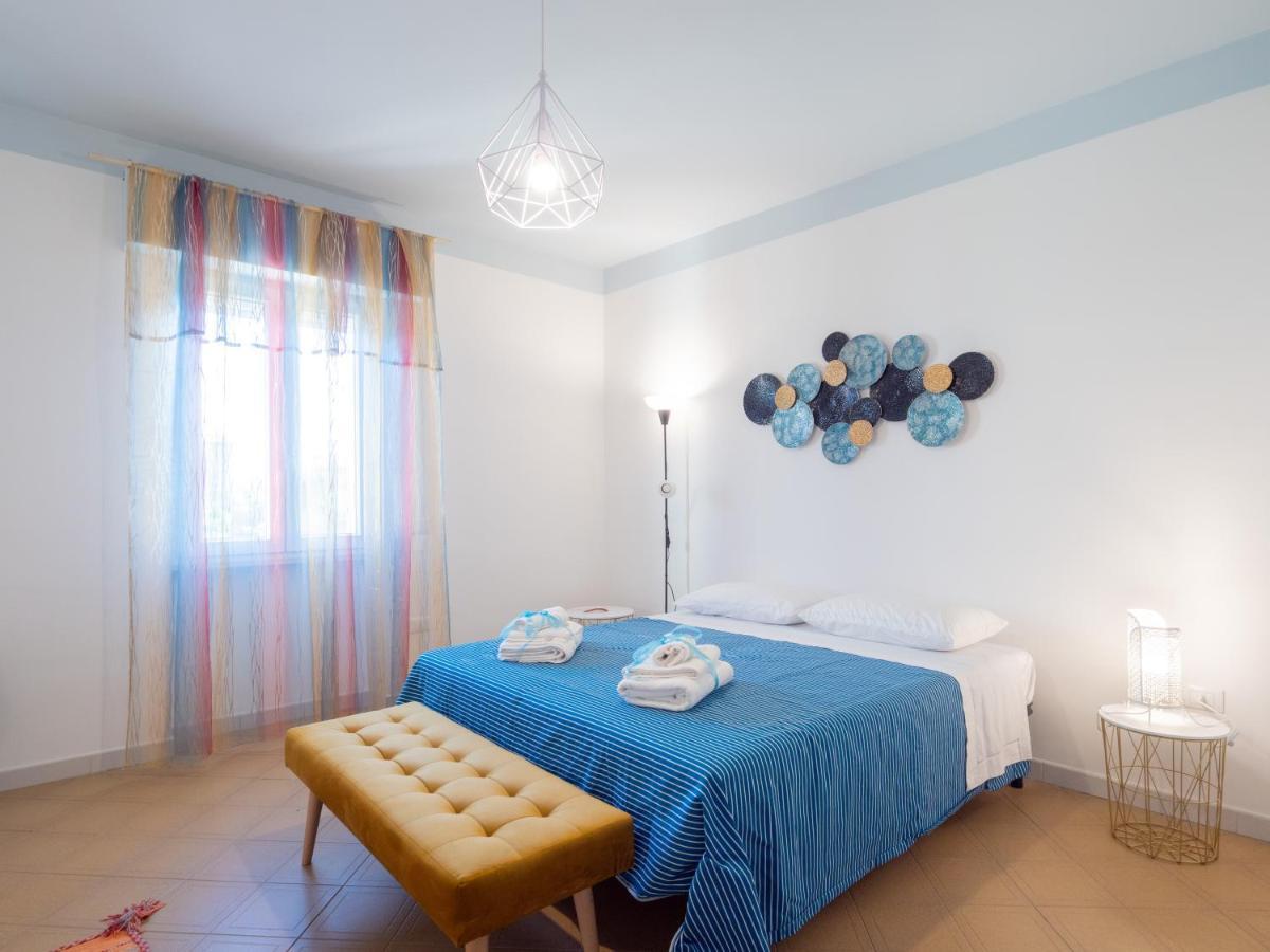 Squinzano Salento 4 Stars - Blue & Yellow מראה חיצוני תמונה