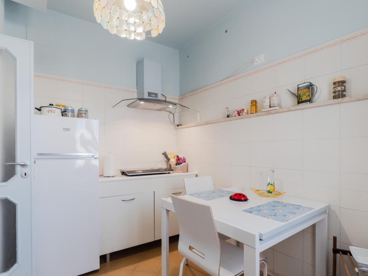 Squinzano Salento 4 Stars - Blue & Yellow מראה חיצוני תמונה